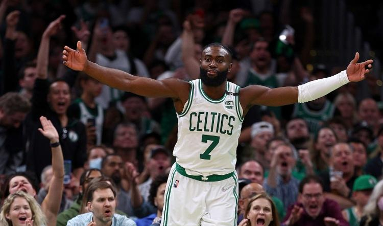 江南体育-塔图姆新星绝杀表现惊艳，巴塞罗那未来可期！的简单介绍